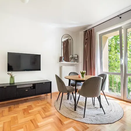 Metro Raclawicka Homey By Bookinghost * Warschau