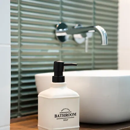 Metro Raclawicka Homey By Bookinghost Apartment