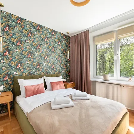 Metro Raclawicka Homey By Bookinghost Warschau