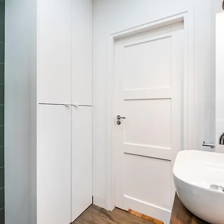 Metro Raclawicka Homey By Bookinghost * 华沙